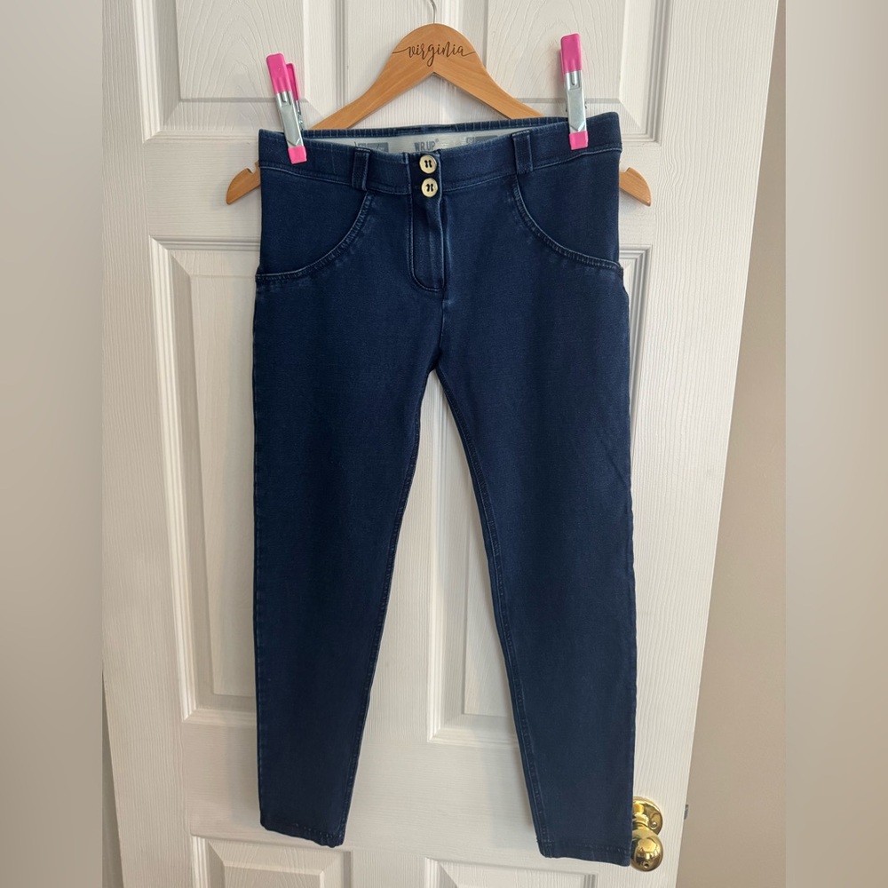 NWOT Freddy Jean leggings - dark blue with blue stitching